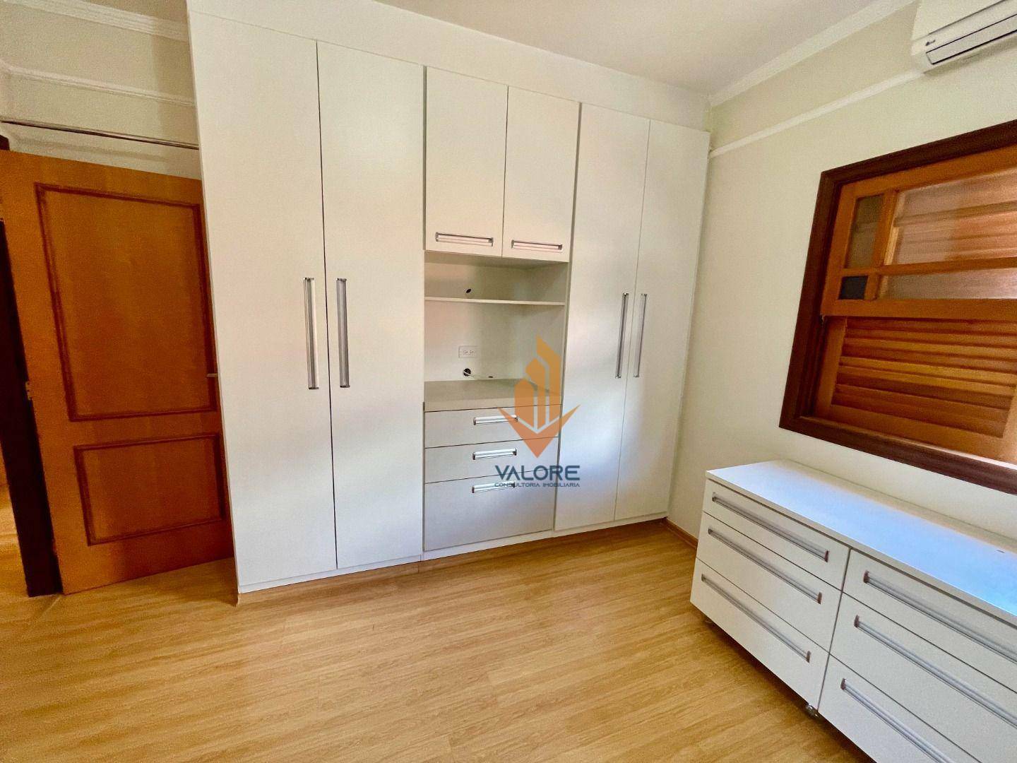 Casa de Condomínio à venda com 4 quartos, 350m² - Foto 82