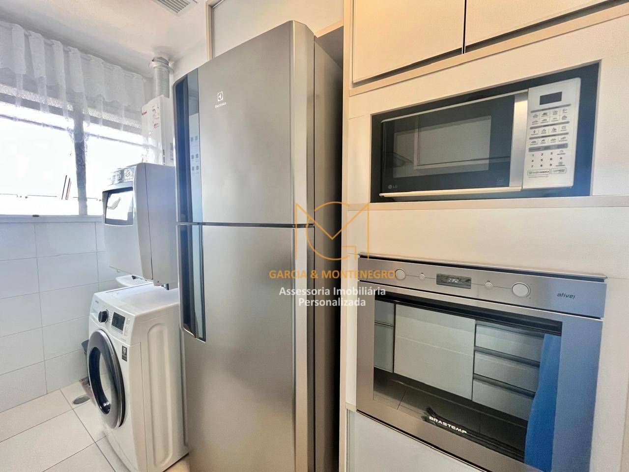 Apartamento para alugar com 3 quartos, 125m² - Foto 16