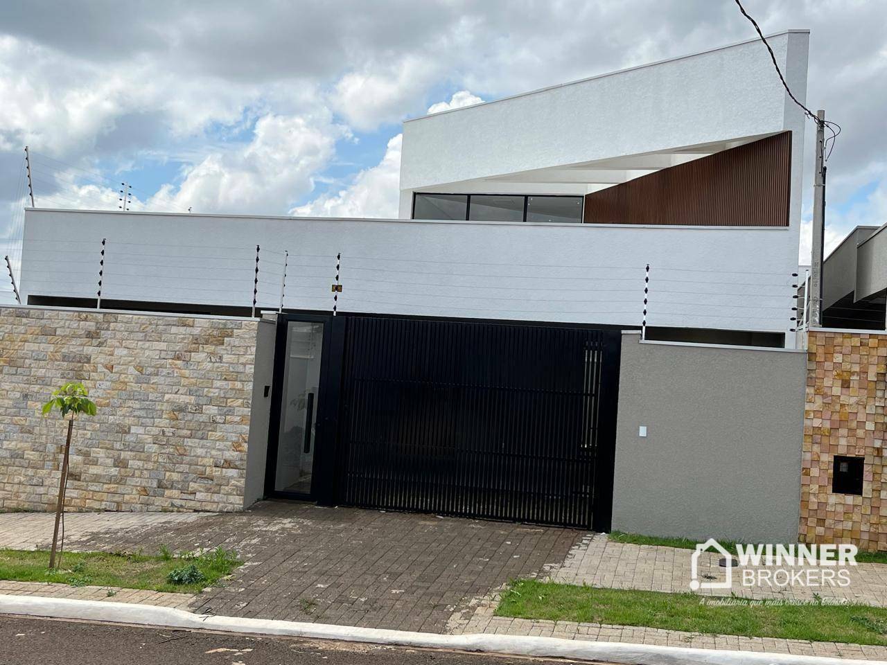 Casa à venda com 3 quartos, 150m² - Foto 2