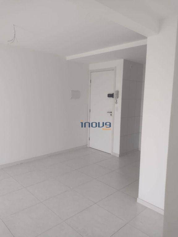 Apartamento à venda com 3 quartos, 61m² - Foto 24