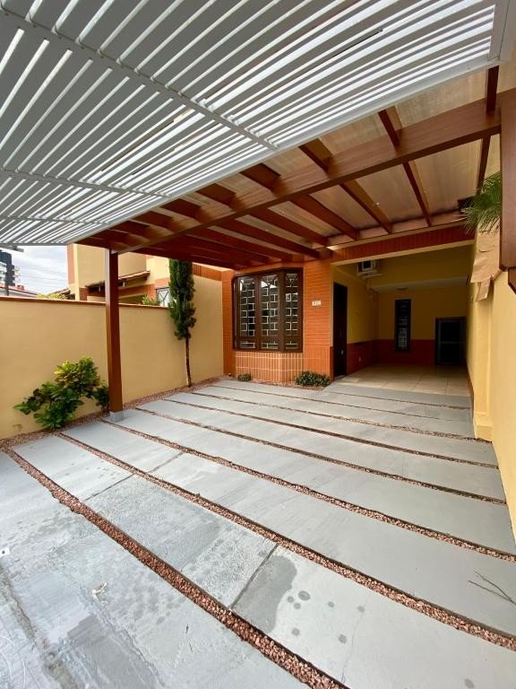 Sobrado à venda com 3 quartos, 136m² - Foto 2