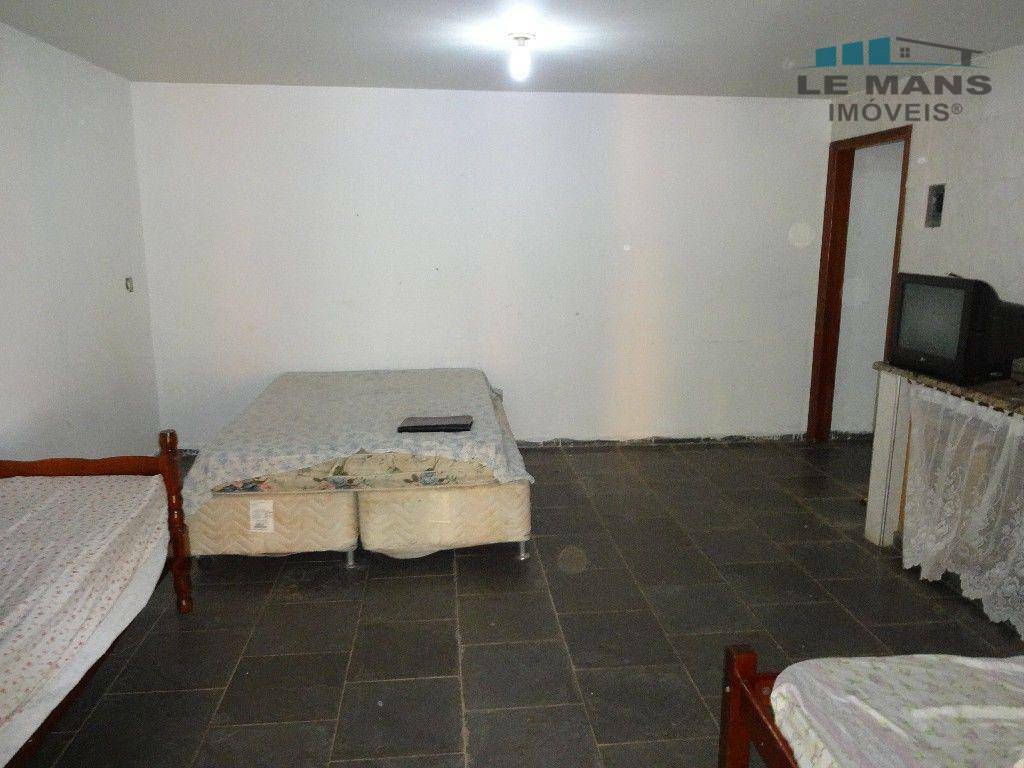 Chácara à venda com 2 quartos, 200m² - Foto 29