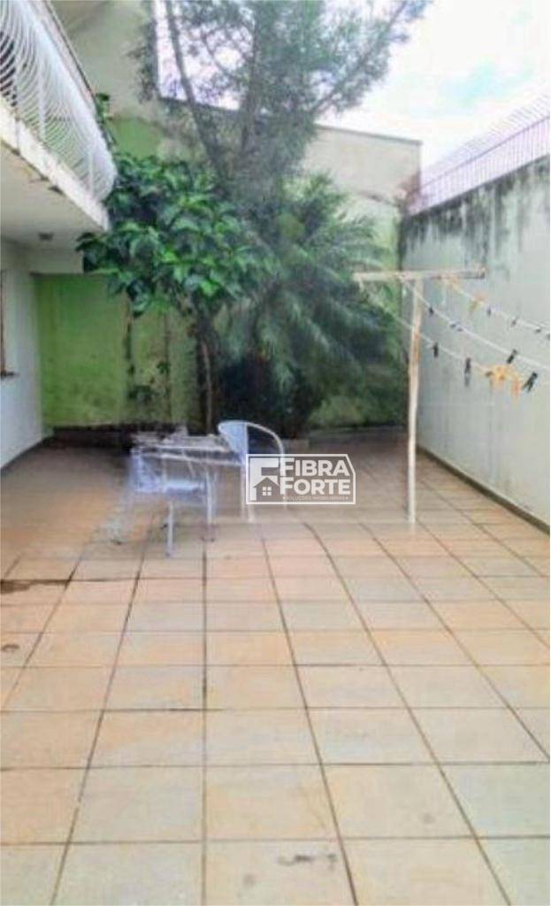 Casa à venda com 4 quartos, 265m² - Foto 8