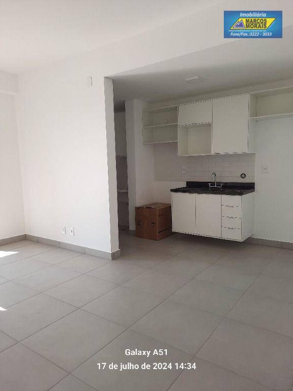 Apartamento para alugar com 3 quartos, 95m² - Foto 1