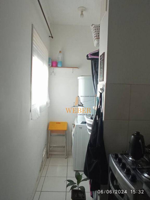 Apartamento à venda com 2 quartos, 50m² - Foto 2