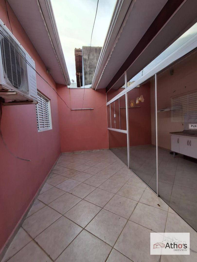 Casa para alugar com 4 quartos, 170m² - Foto 20
