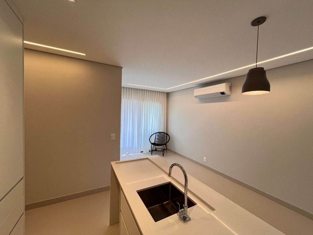 Apartamento para alugar com 2 quartos, 67m² - Foto 4