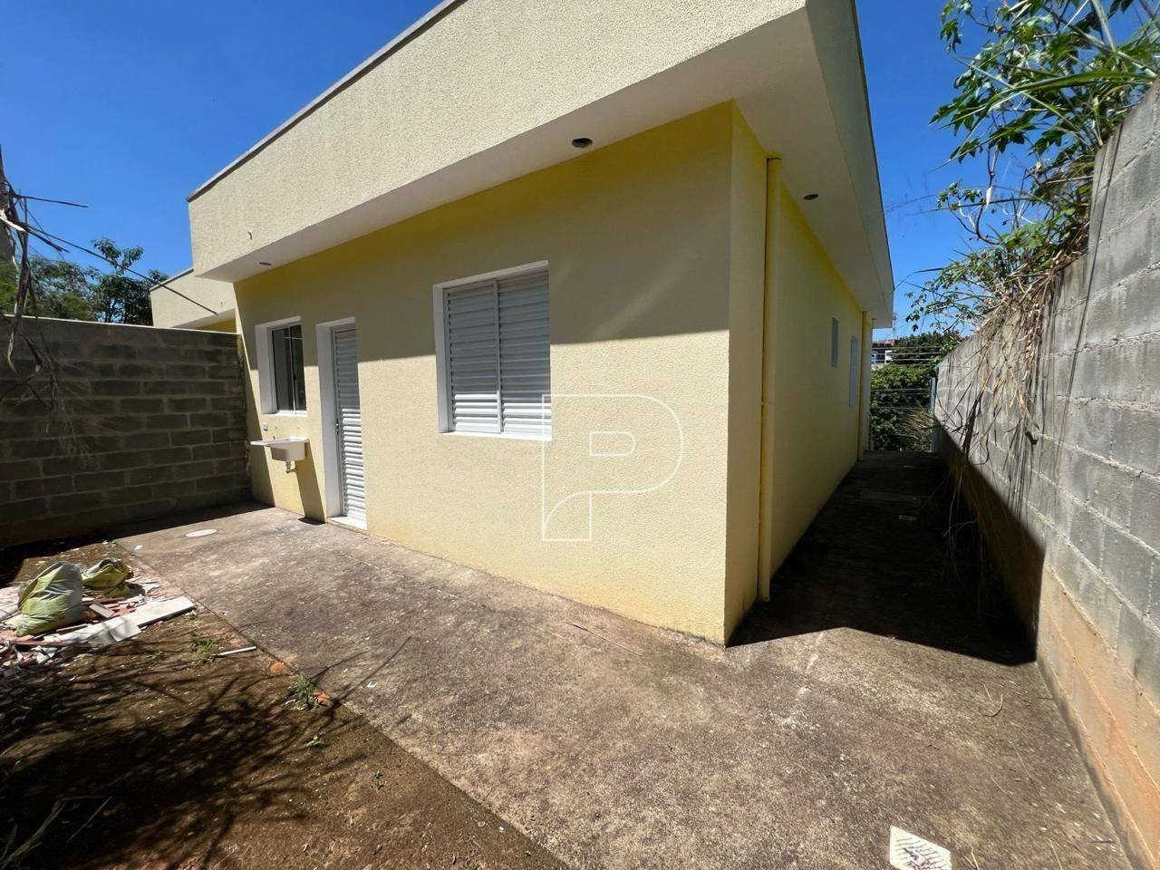 Casa à venda e aluguel com 2 quartos, 70m² - Foto 2