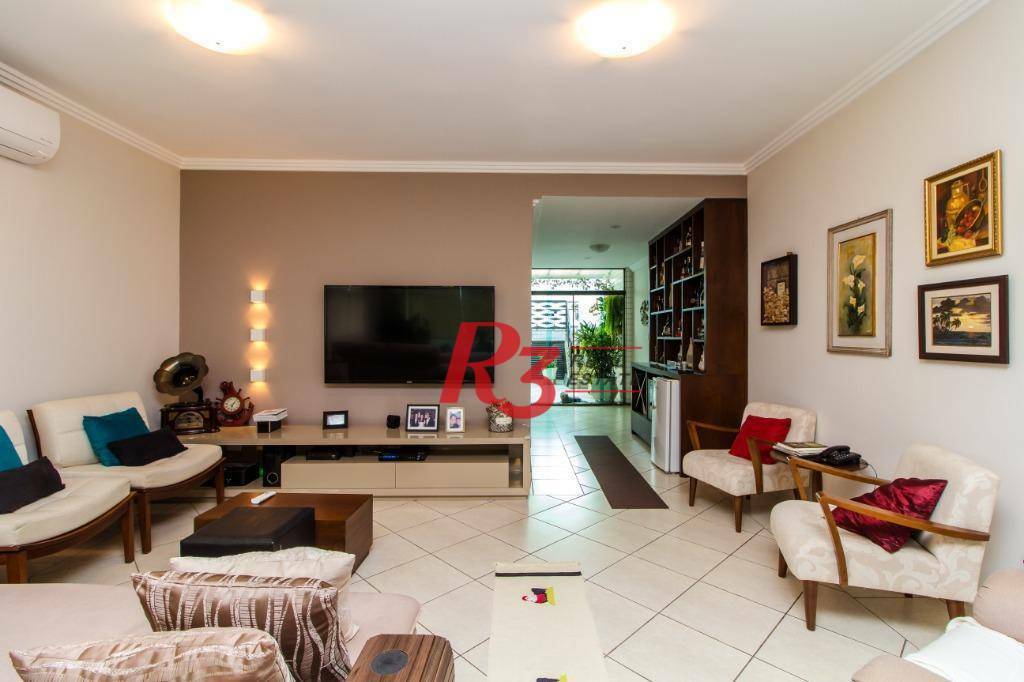 Casa à venda com 4 quartos, 177m² - Foto 14