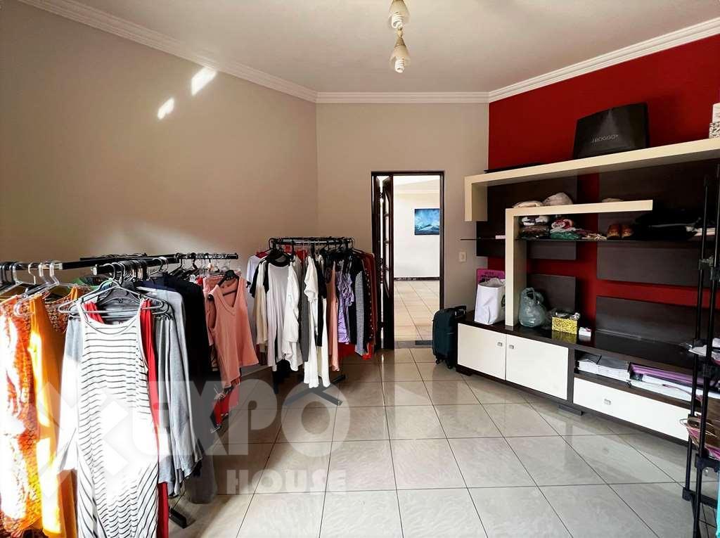 Casa de Condomínio à venda com 3 quartos, 433m² - Foto 18