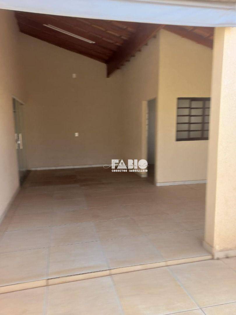 Casa à venda com 2 quartos, 170m² - Foto 9