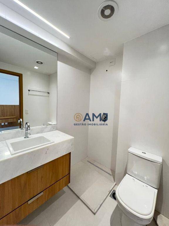 Apartamento à venda com 4 quartos, 221m² - Foto 13