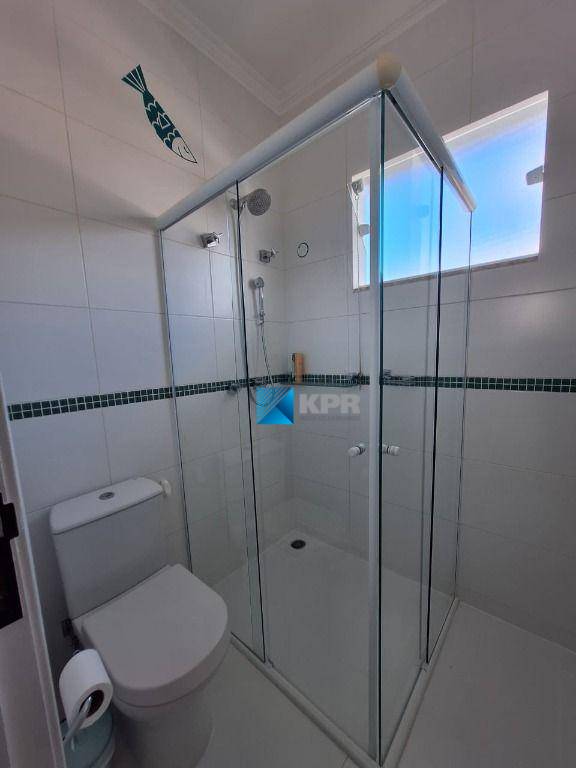 Casa de Condomínio para alugar com 4 quartos, 245m² - Foto 34