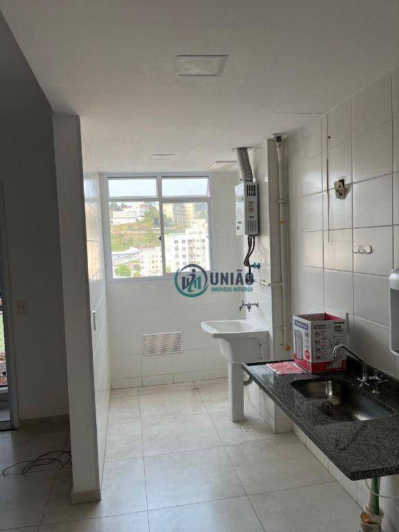 Apartamento à venda com 2 quartos, 55m² - Foto 11