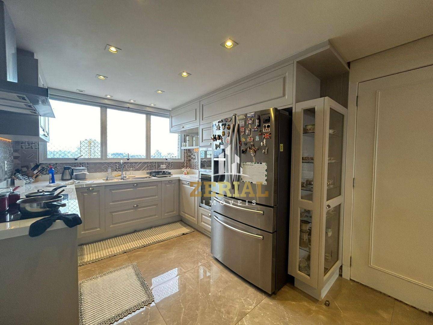 Apartamento para alugar com 4 quartos, 264m² - Foto 11