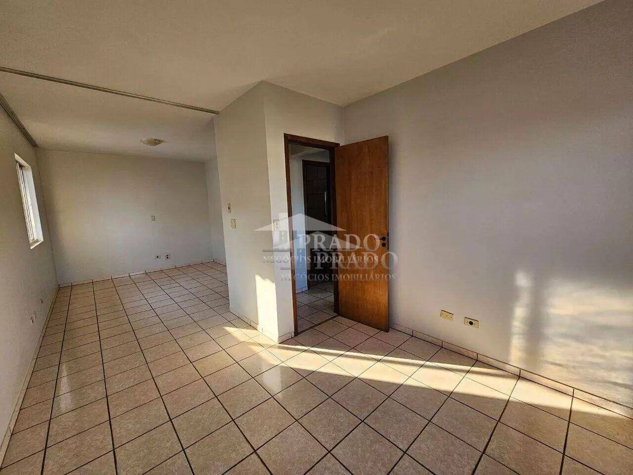 Apartamento para alugar com 2 quartos, 70m² - Foto 11