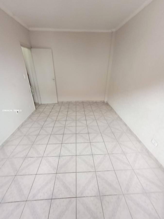 Apartamento à venda com 1 quarto, 42m² - Foto 12