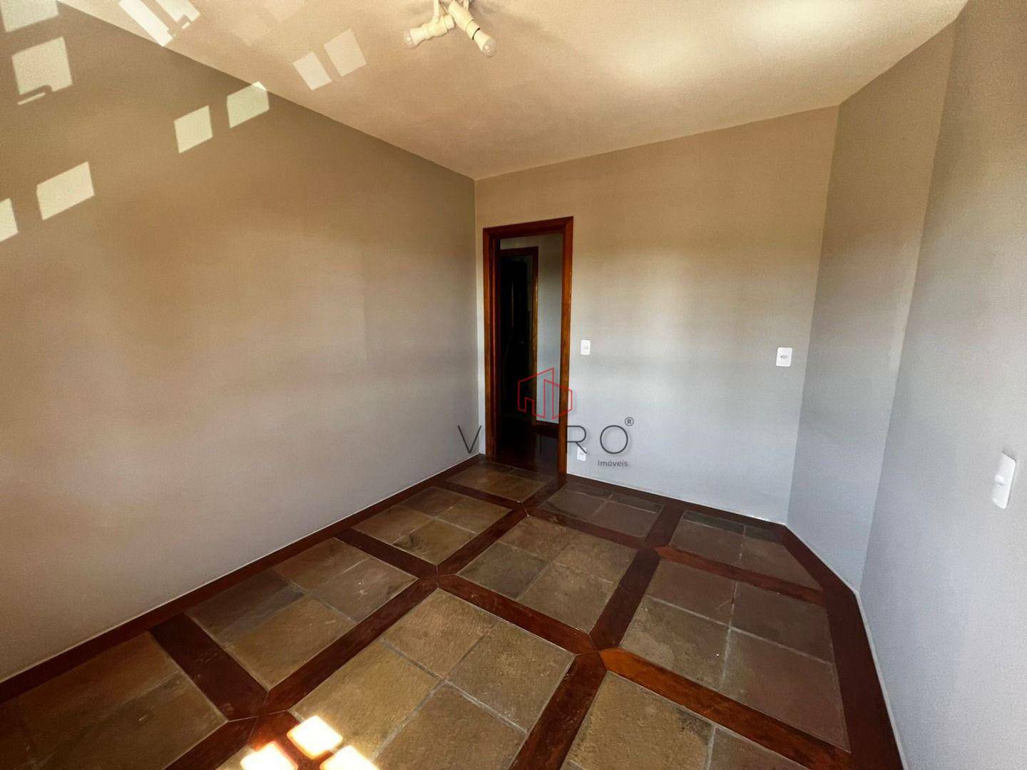 Casa à venda com 5 quartos, 550m² - Foto 21