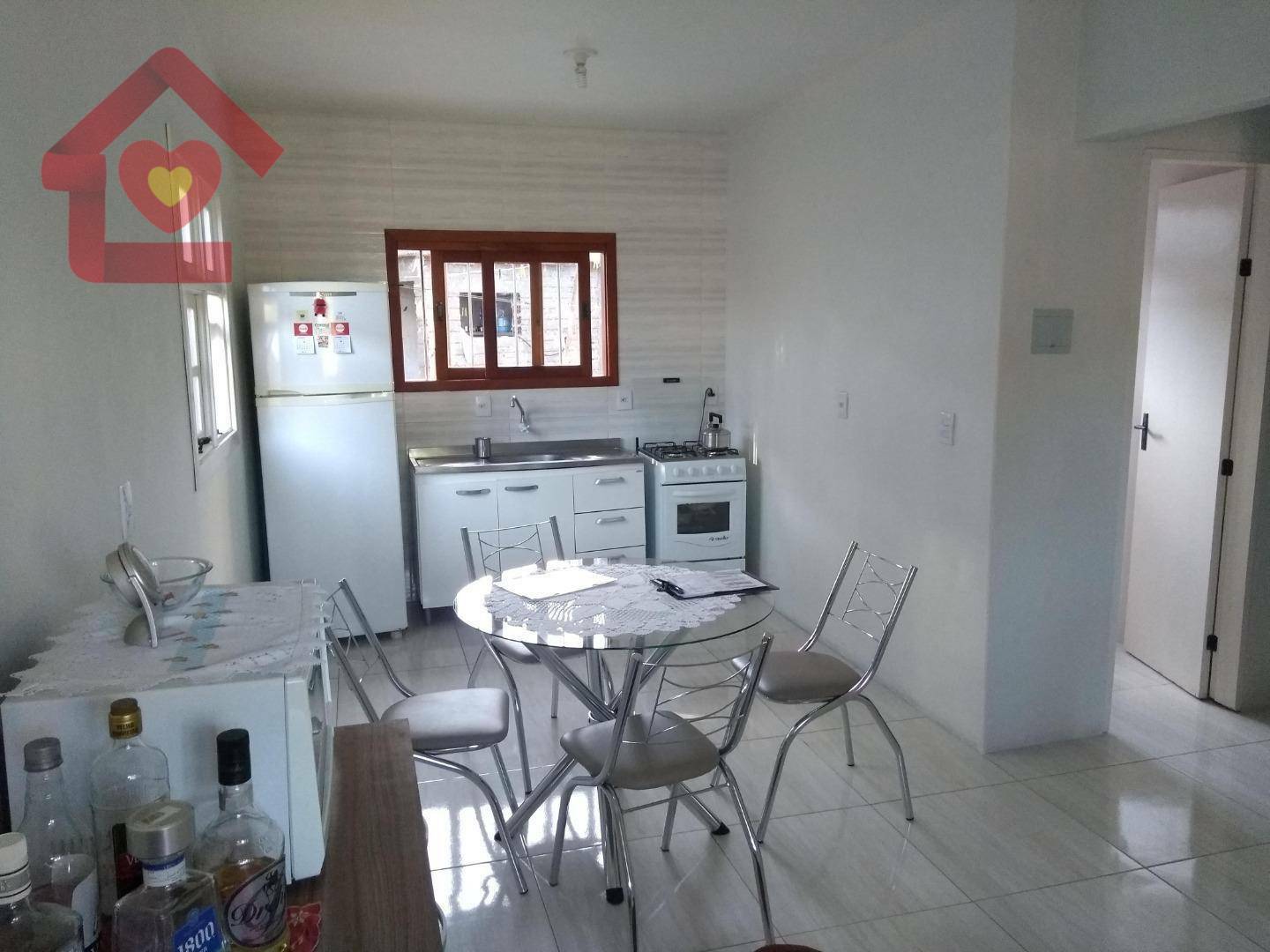 Casa à venda com 2 quartos, 51m² - Foto 2