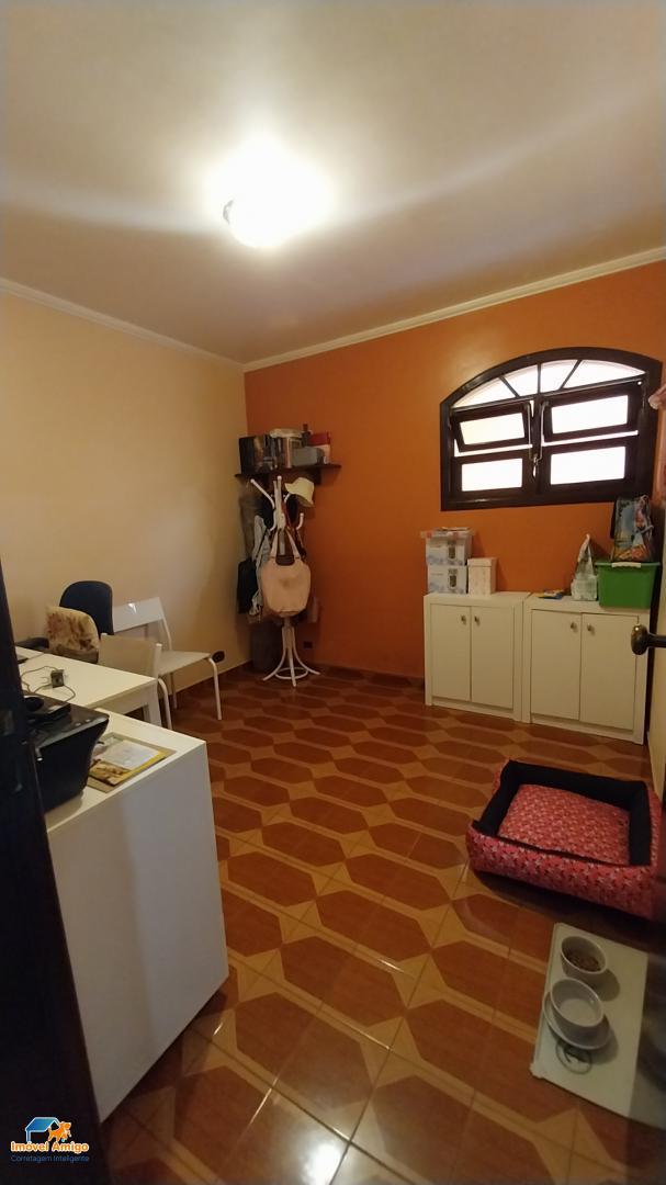 Casa à venda com 3 quartos, 313m² - Foto 24