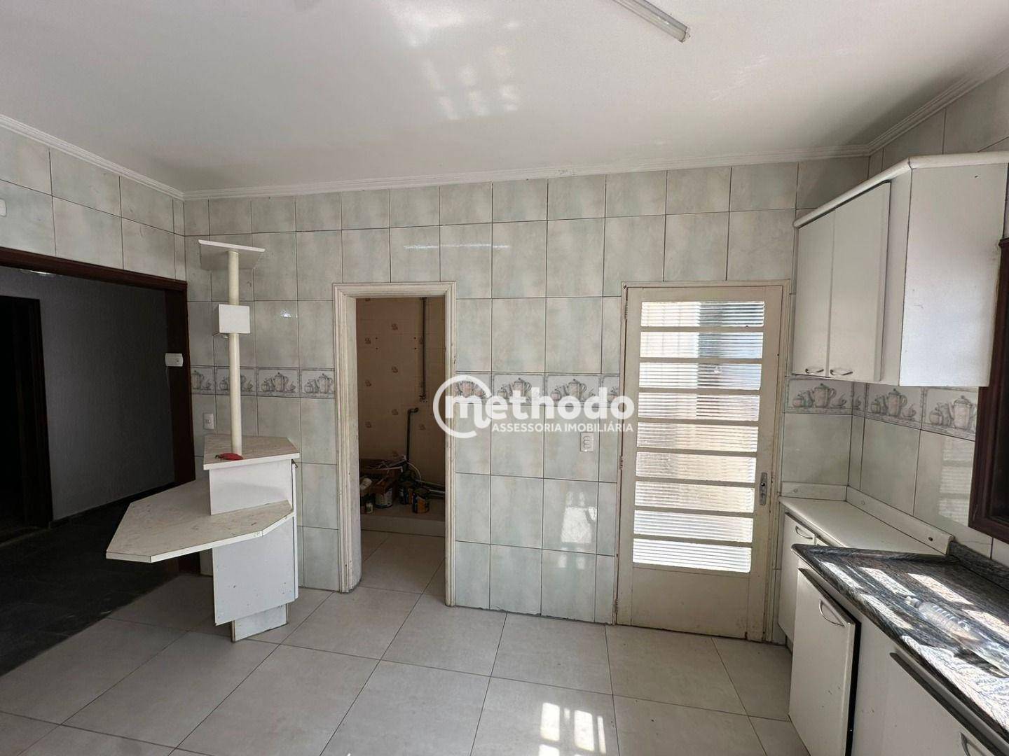 Casa para alugar com 3 quartos, 362m² - Foto 20