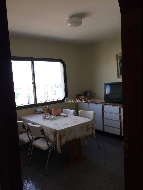 Apartamento à venda com 4 quartos, 211m² - Foto 16