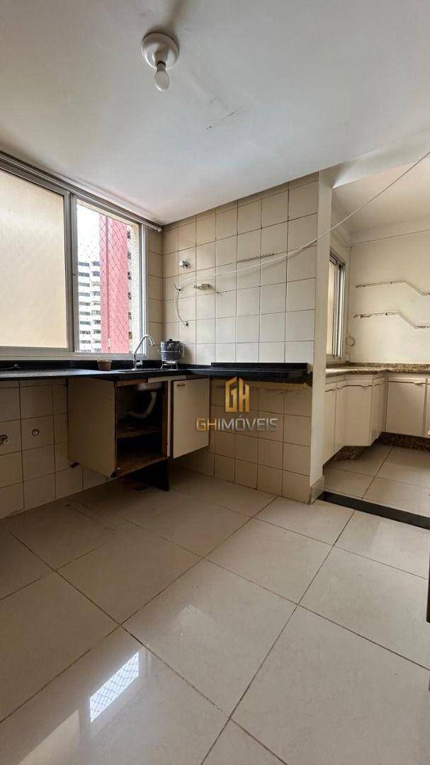 Apartamento à venda com 3 quartos, 221m² - Foto 12