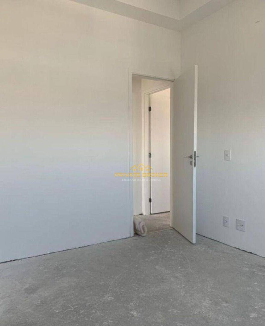 Cobertura à venda com 4 quartos, 230m² - Foto 13