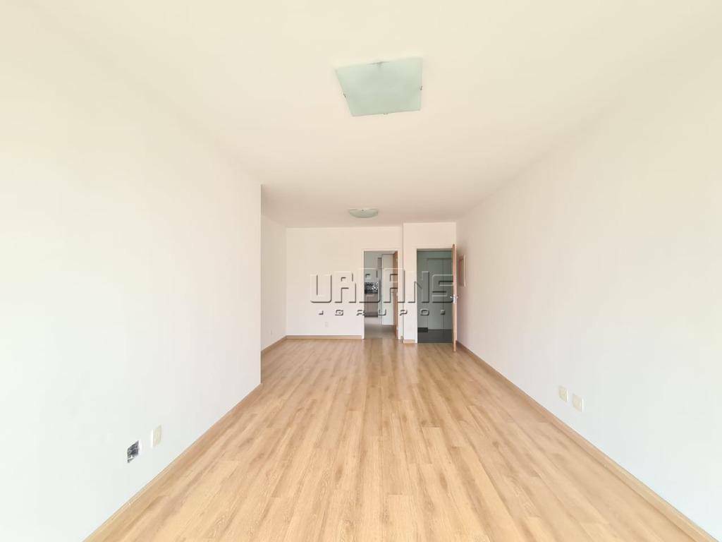 Apartamento para alugar com 3 quartos, 110m² - Foto 10