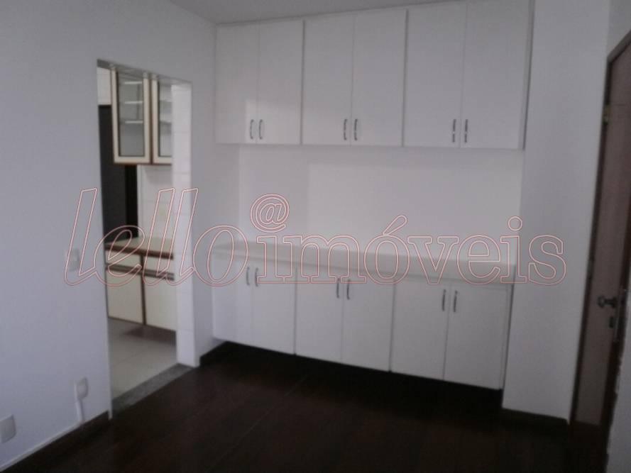 Apartamento para alugar com 4 quartos, 210m² - Foto 27