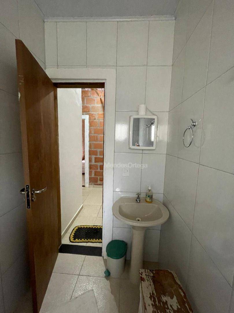 Chácara à venda com 4 quartos, 250m² - Foto 9