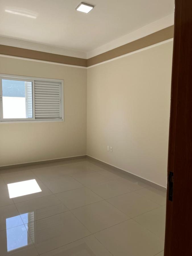 Casa de Condomínio para alugar com 3 quartos, 105m² - Foto 9