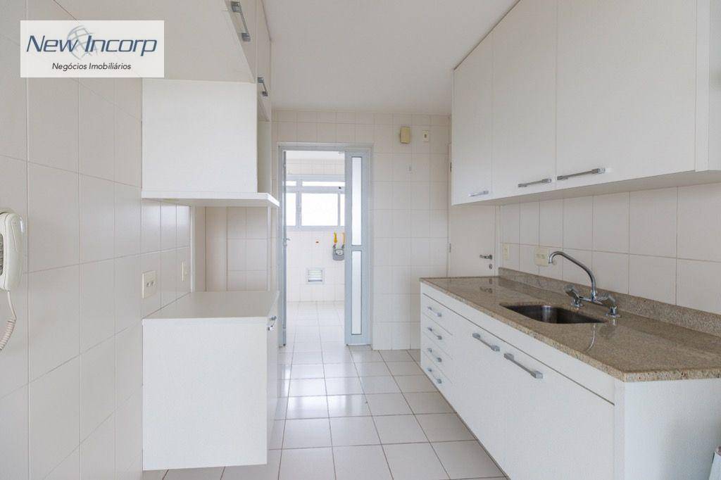 Apartamento à venda com 3 quartos, 227m² - Foto 12