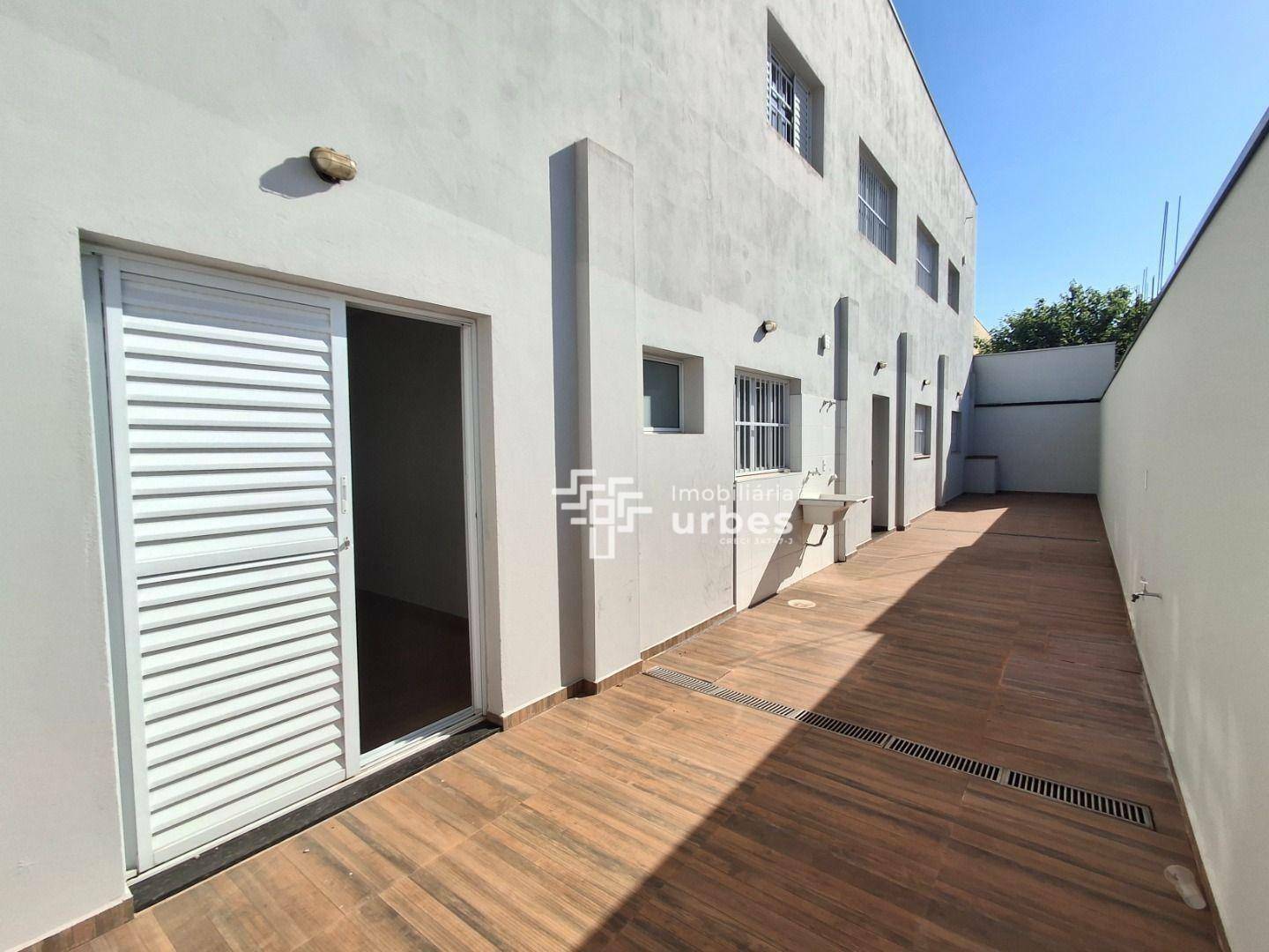 Casa à venda e aluguel com 3 quartos, 215m² - Foto 41