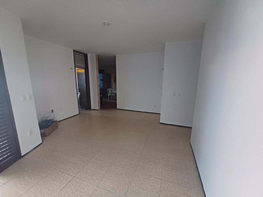 Casa para alugar com 4 quartos, 220m² - Foto 4