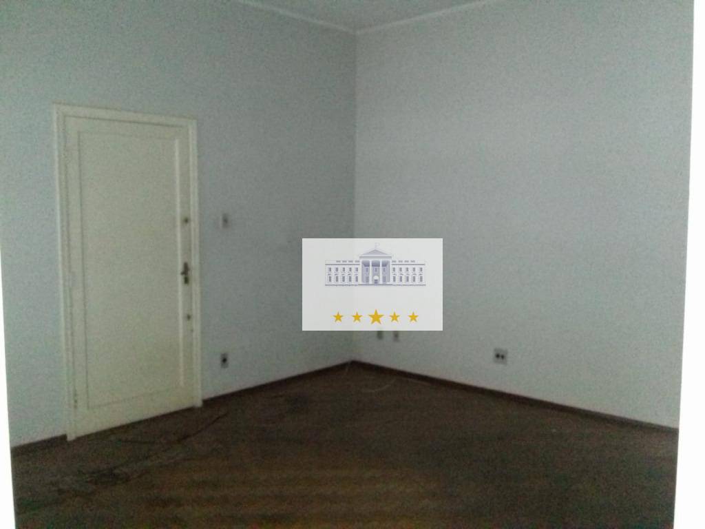 Casa à venda com 3 quartos, 250m² - Foto 10