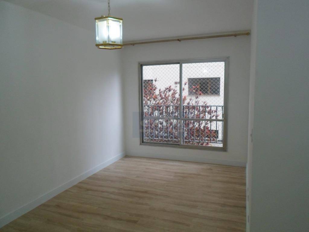 Apartamento à venda com 2 quartos, 76m² - Foto 1