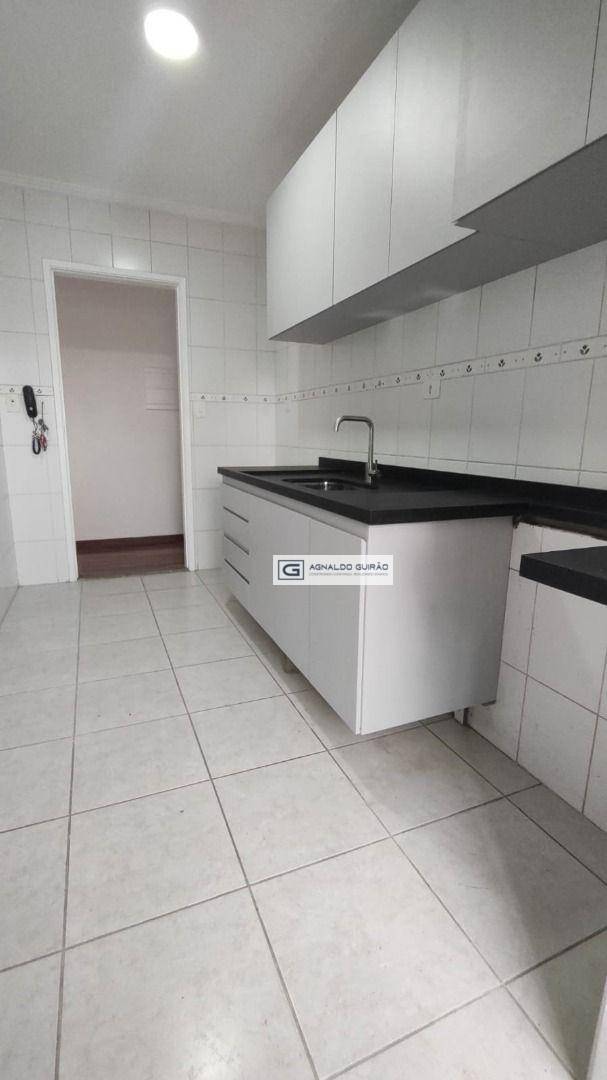 Apartamento à venda com 3 quartos, 95m² - Foto 8