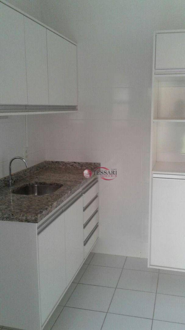 Casa para alugar com 3 quartos, 120m² - Foto 12