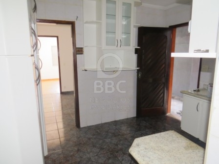 Sobrado à venda com 2 quartos, 330m² - Foto 9