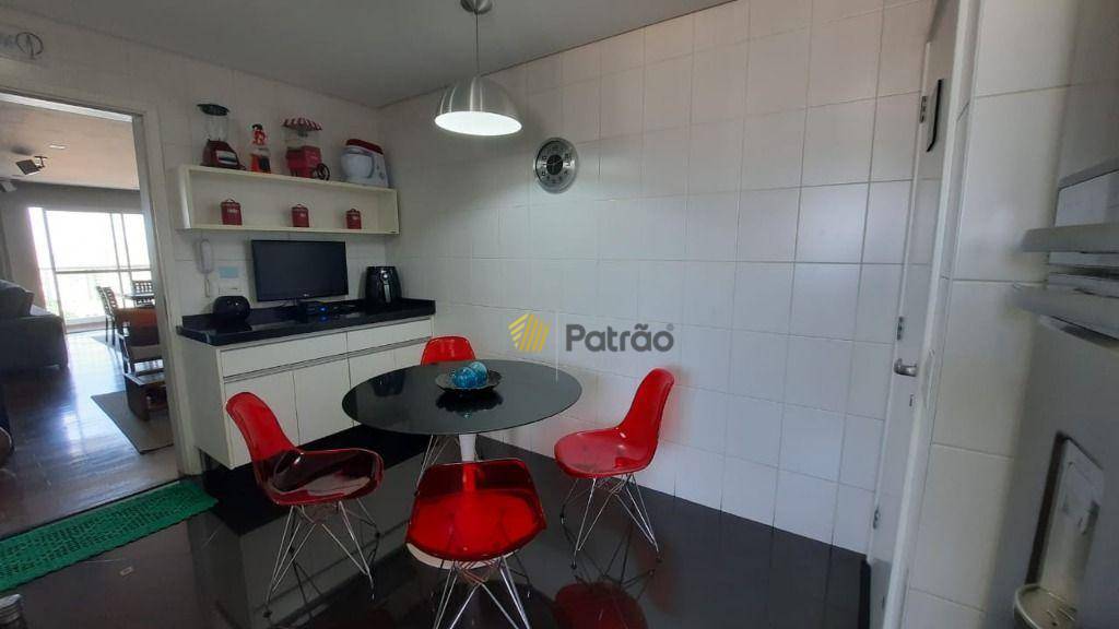 Apartamento à venda com 3 quartos, 130m² - Foto 6