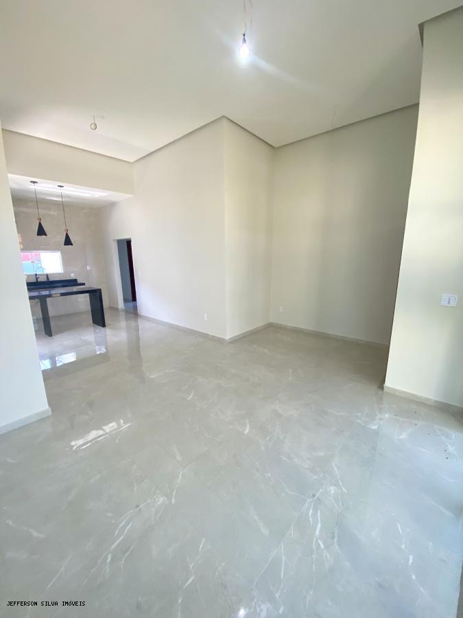 Casa de Condomínio à venda com 3 quartos, 128m² - Foto 3