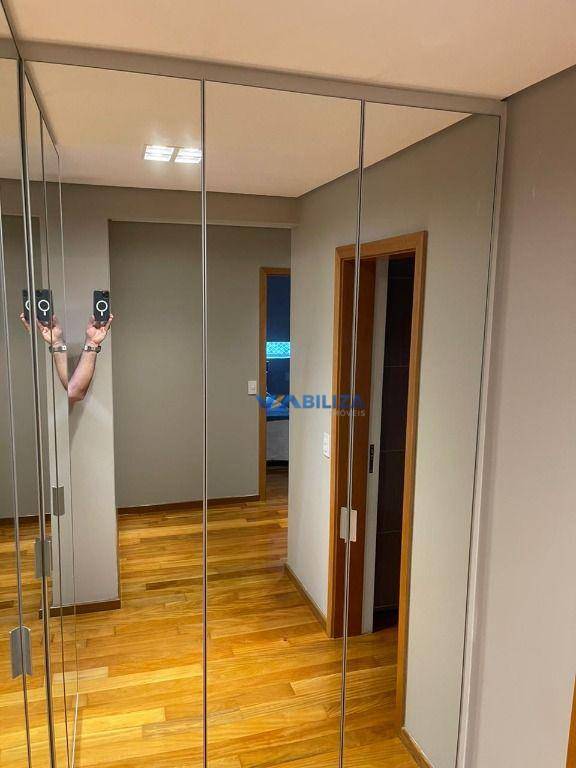 Apartamento à venda com 3 quartos, 197m² - Foto 6