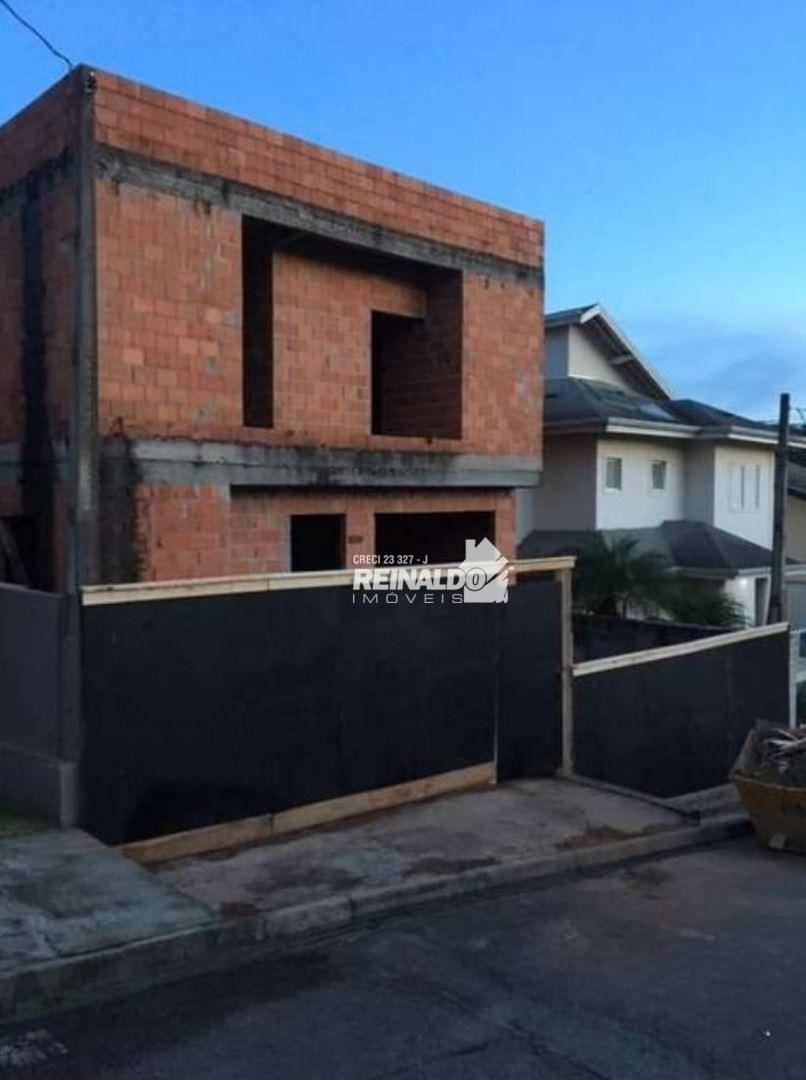 Casa de Condomínio à venda com 4 quartos, 350m² - Foto 1