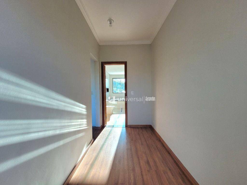 Casa à venda com 3 quartos, 272m² - Foto 11