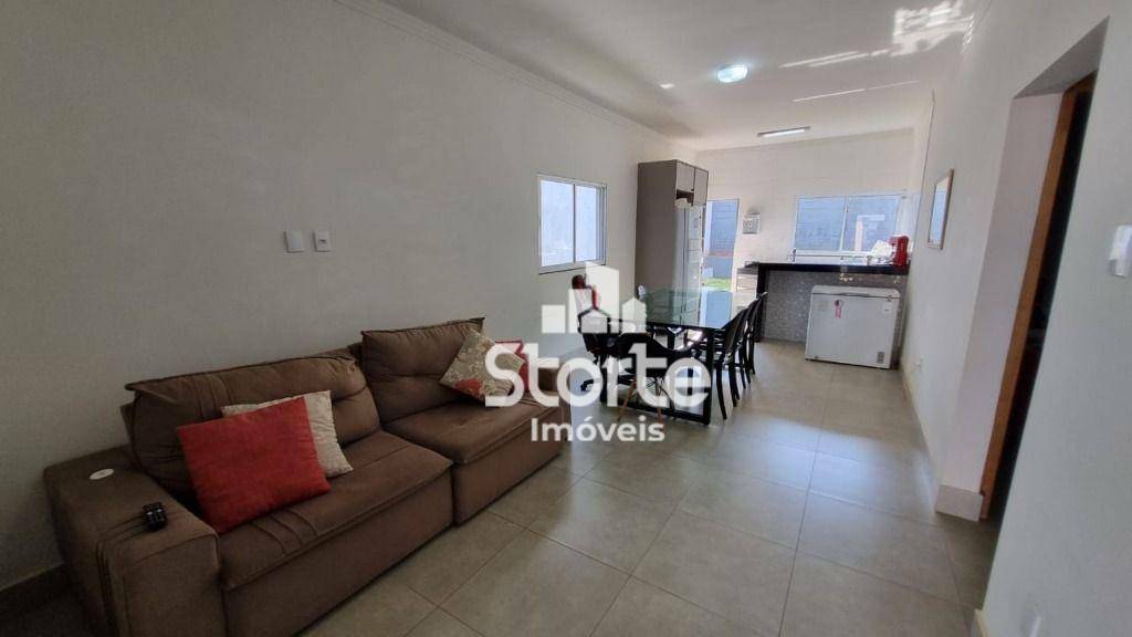 Casa à venda com 3 quartos, 105m² - Foto 4