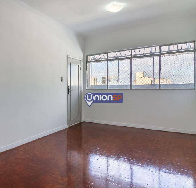 Apartamento à venda com 2 quartos, 74m² - Foto 1