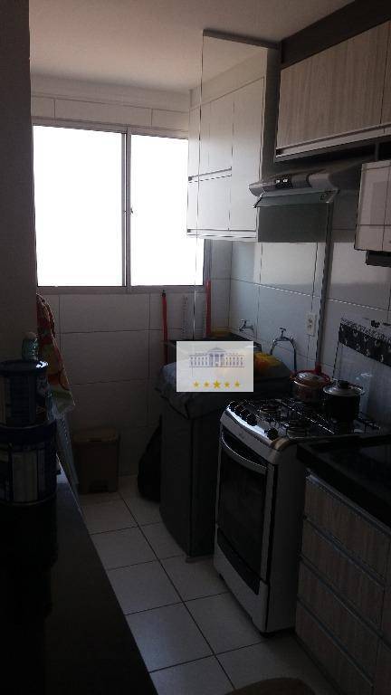 Apartamento à venda com 2 quartos, 48m² - Foto 7