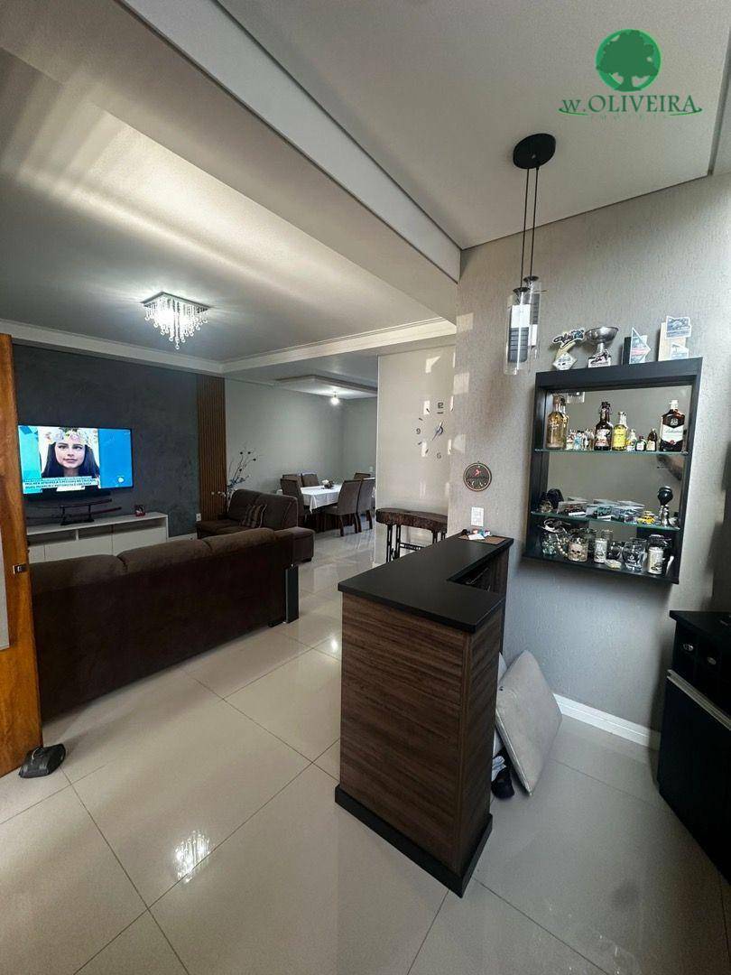 Sobrado à venda com 2 quartos, 150m² - Foto 2