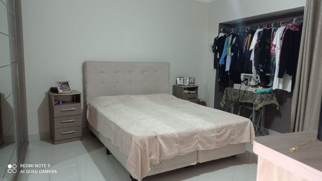 Sobrado à venda com 4 quartos, 207m² - Foto 12